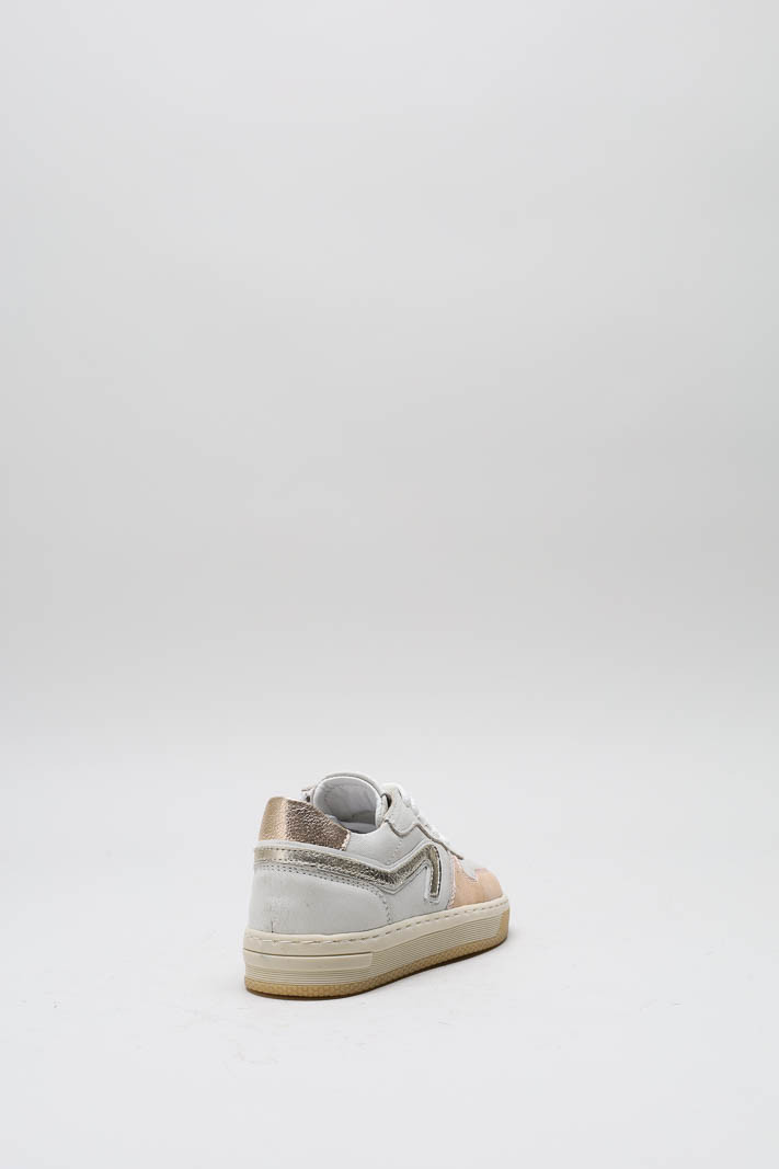 zoom in on Lichtgrijs Sneaker image Lichtgrijs Sneaker image