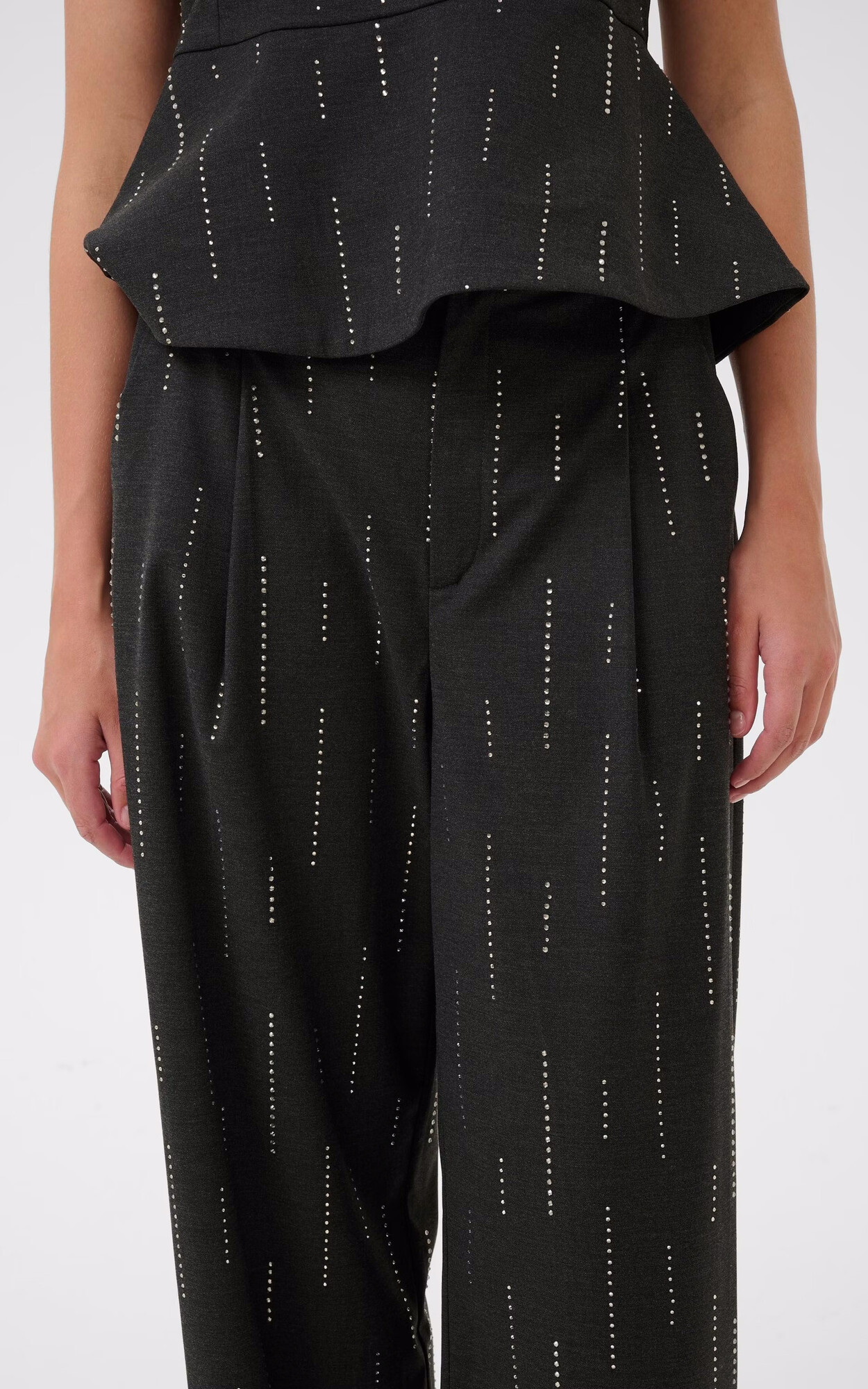 zoom in on Grijs Broek image Grijs Broek image