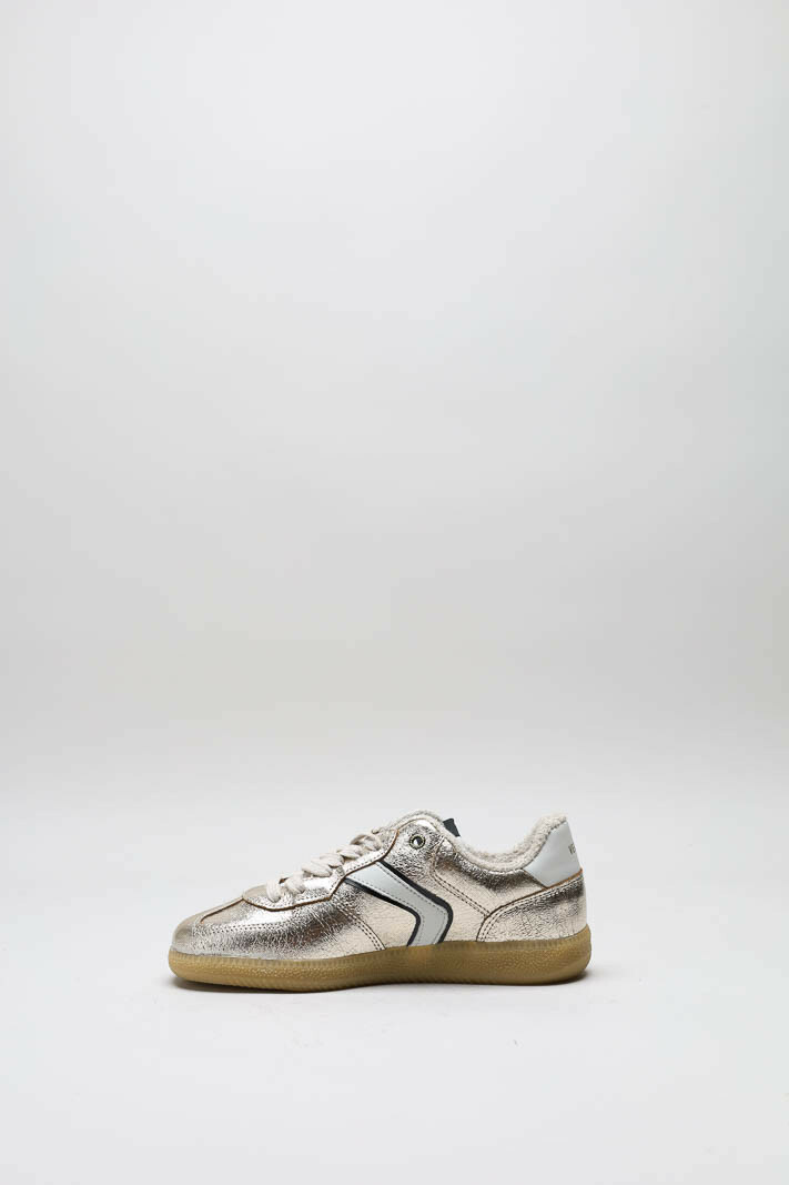 zoom in on Goud Sneaker image Goud Sneaker image