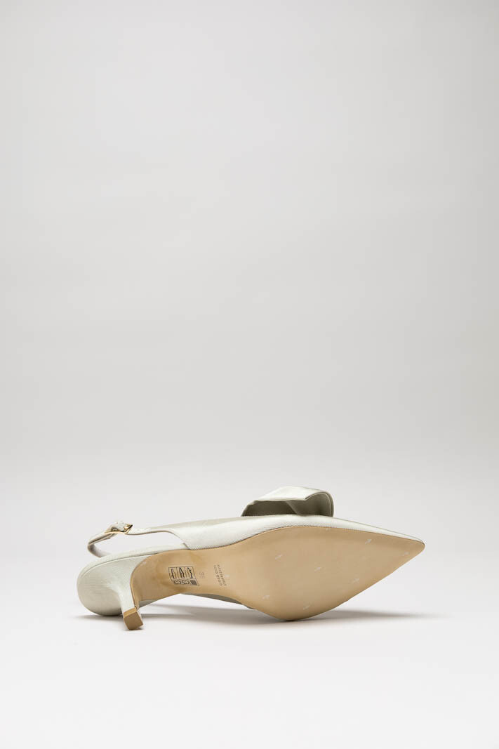 Lichtgroen Pump image