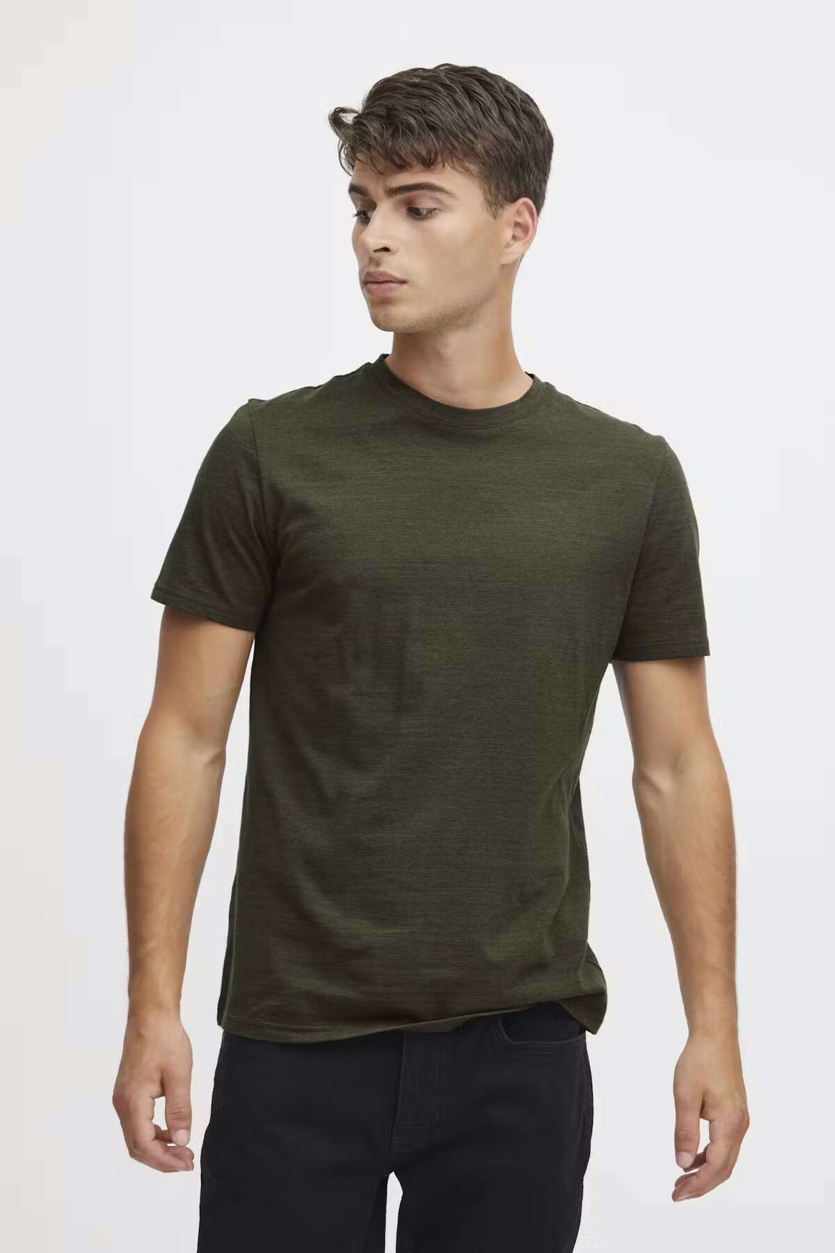 zoom in on Groen T-shirt image Groen T-shirt image