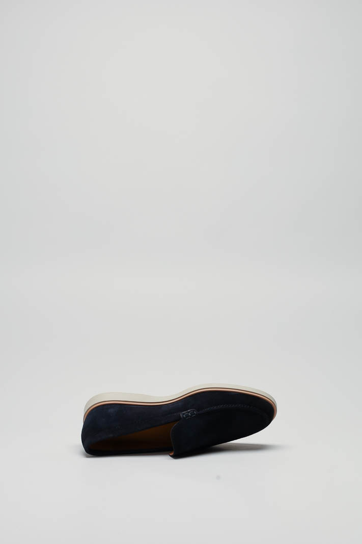 zoom in on Blauw Mocassin image Blauw Mocassin image