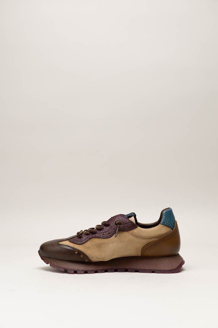 Beige Sneaker image