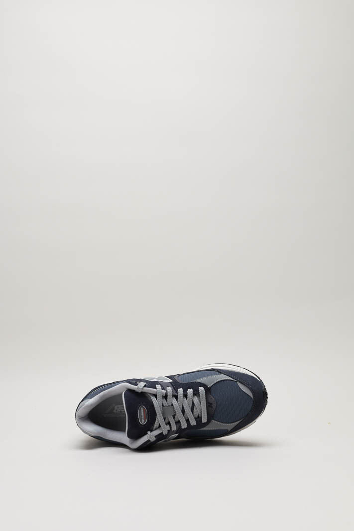 zoom in on Donkergrijs Sneaker image Donkergrijs Sneaker image