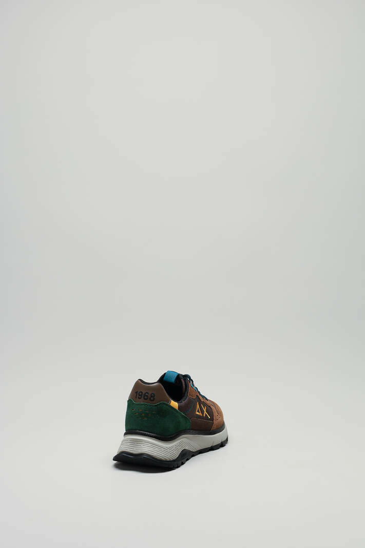zoom in on Bruin Sneaker image Bruin Sneaker image