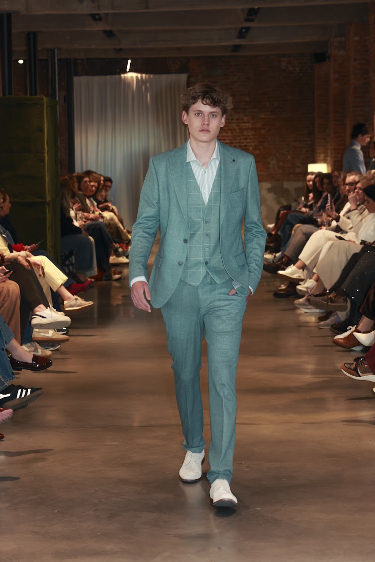 Runway show SS26 0.70