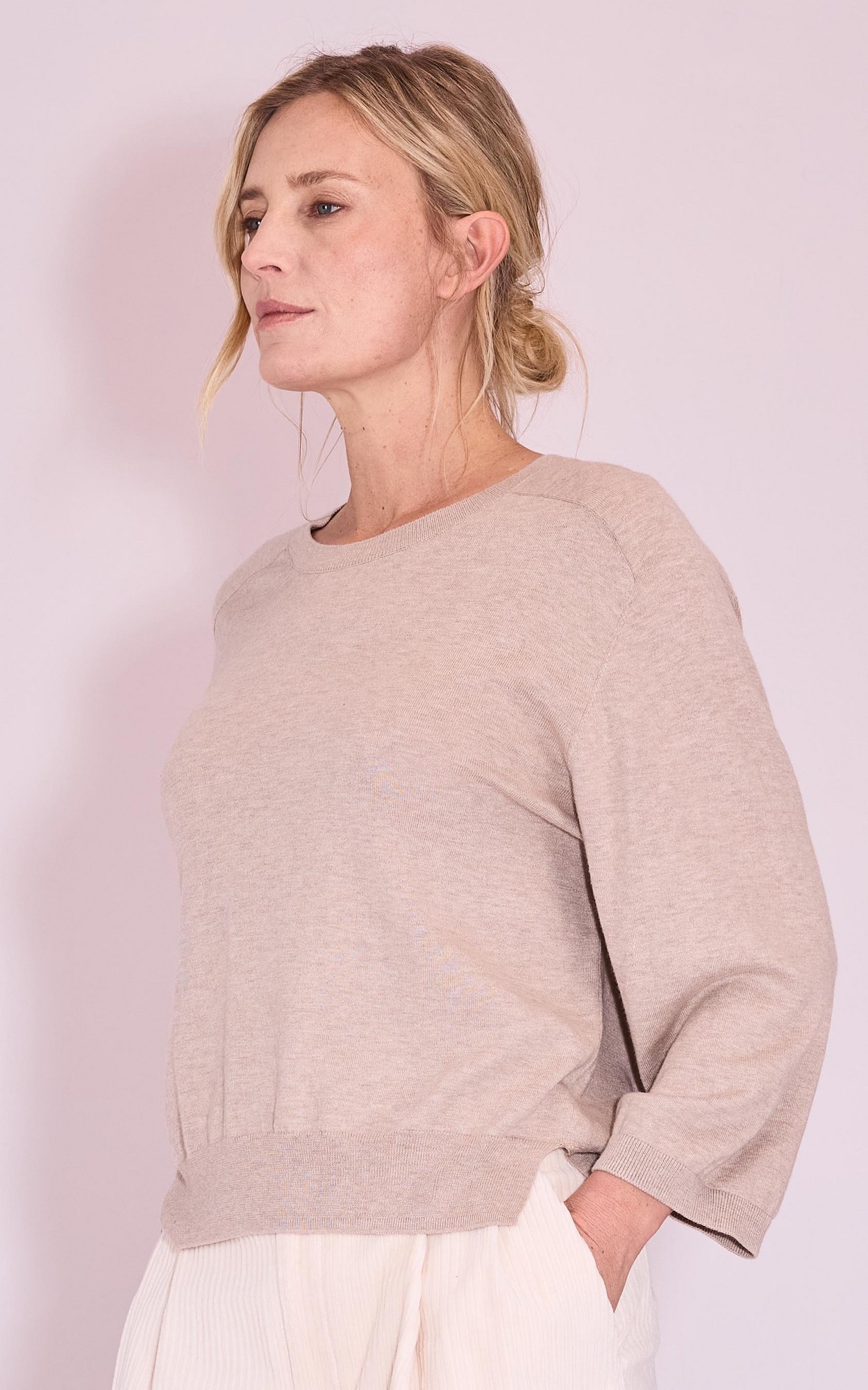Beige Trui image