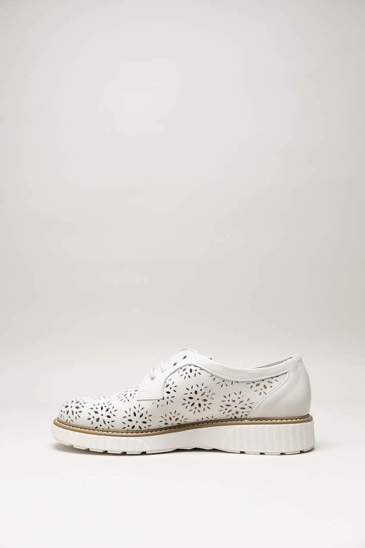 Gebroken wit Veterschoen image