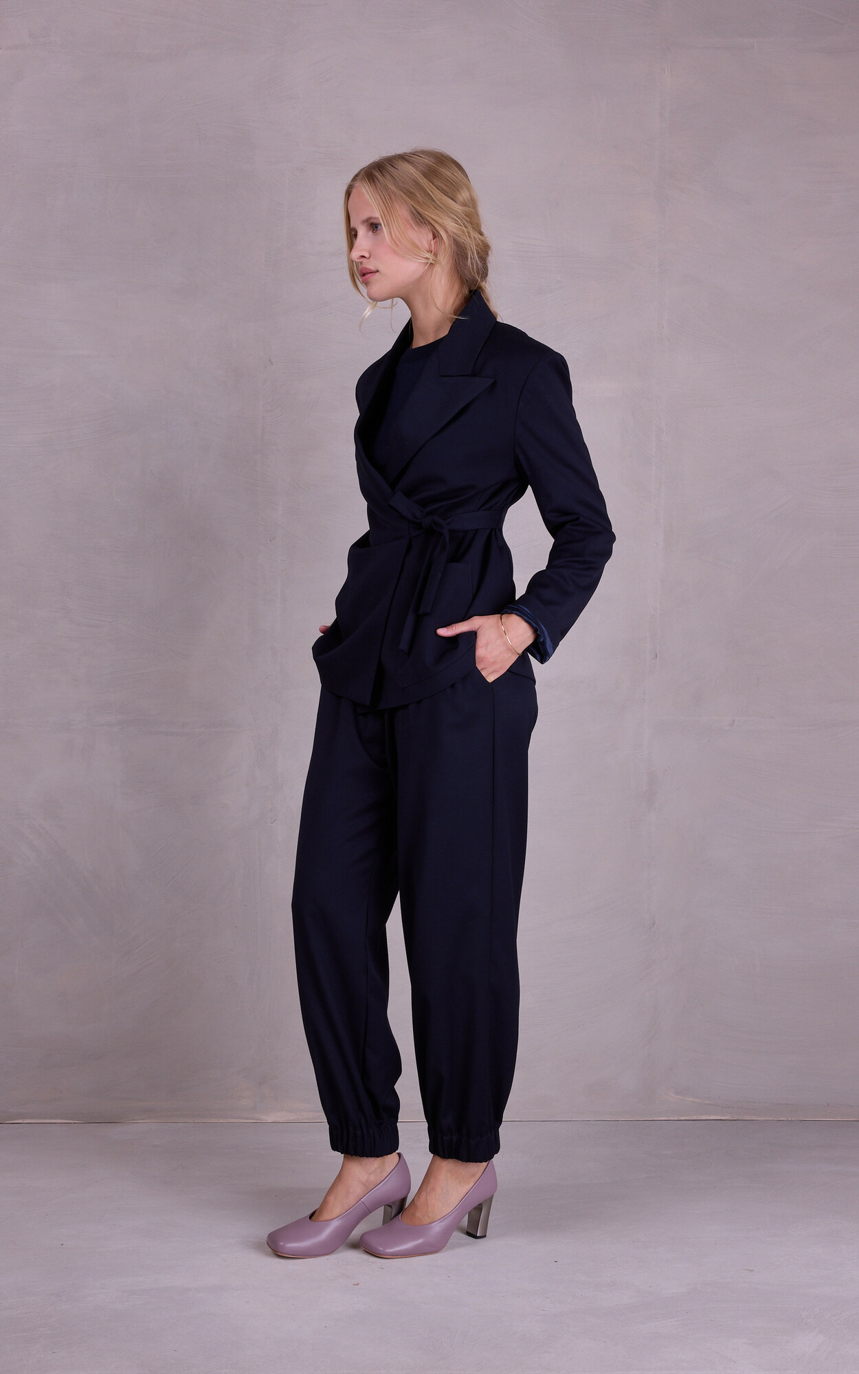 zoom in on Blauw Blazer image Blauw Blazer image