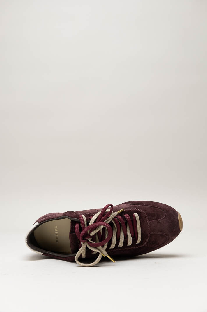 Bordeaux Sneaker image