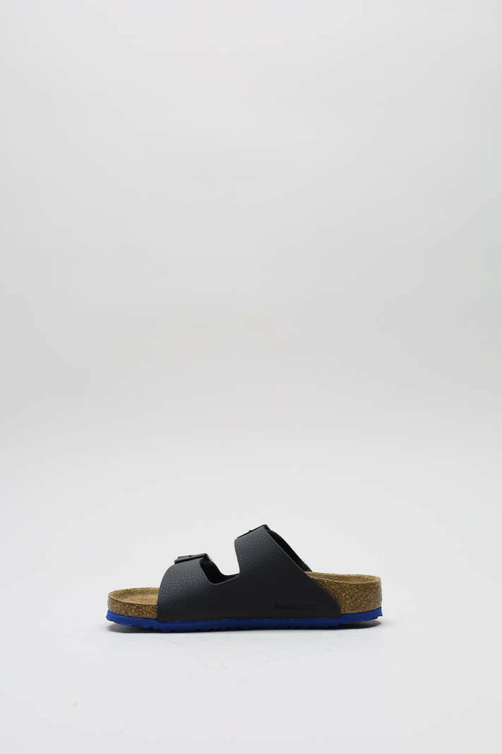 zoom in on Zwart Slipper image Zwart Slipper image