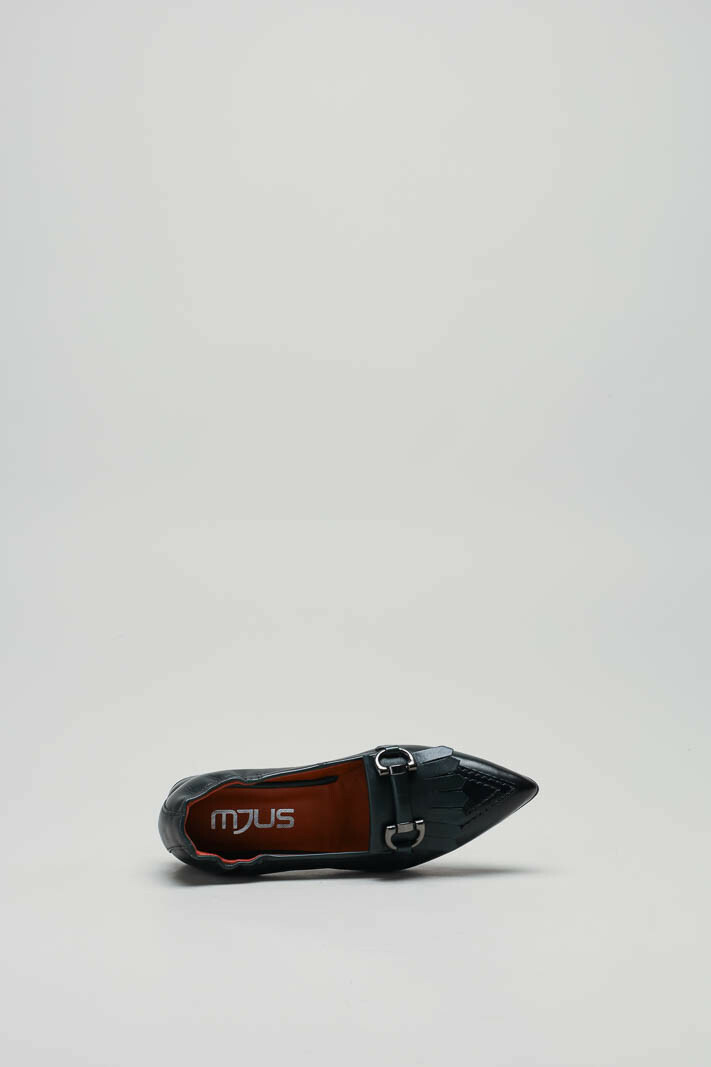 zoom in on Groen Mocassin image Groen Mocassin image