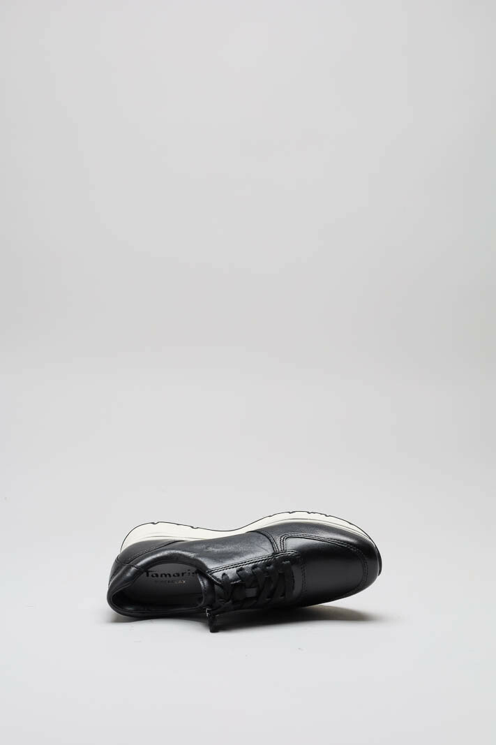 zoom in on Zwart Sneaker image Zwart Sneaker image