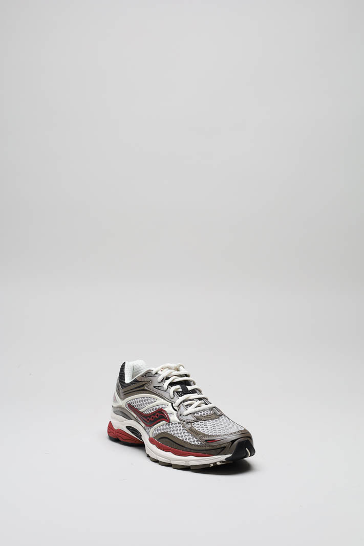 zoom in on Bruin Sneaker image Bruin Sneaker image
