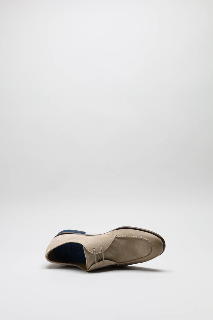 zoom in on Taupe Veterschoen image Taupe Veterschoen image