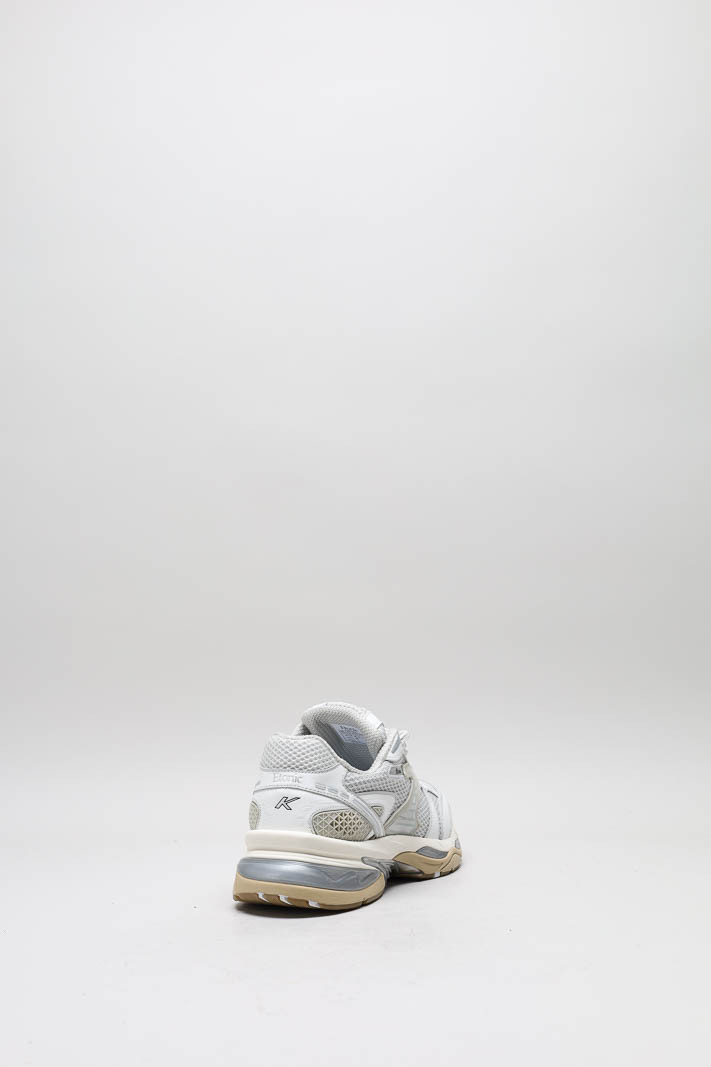 zoom in on Grijs Sneaker image Grijs Sneaker image