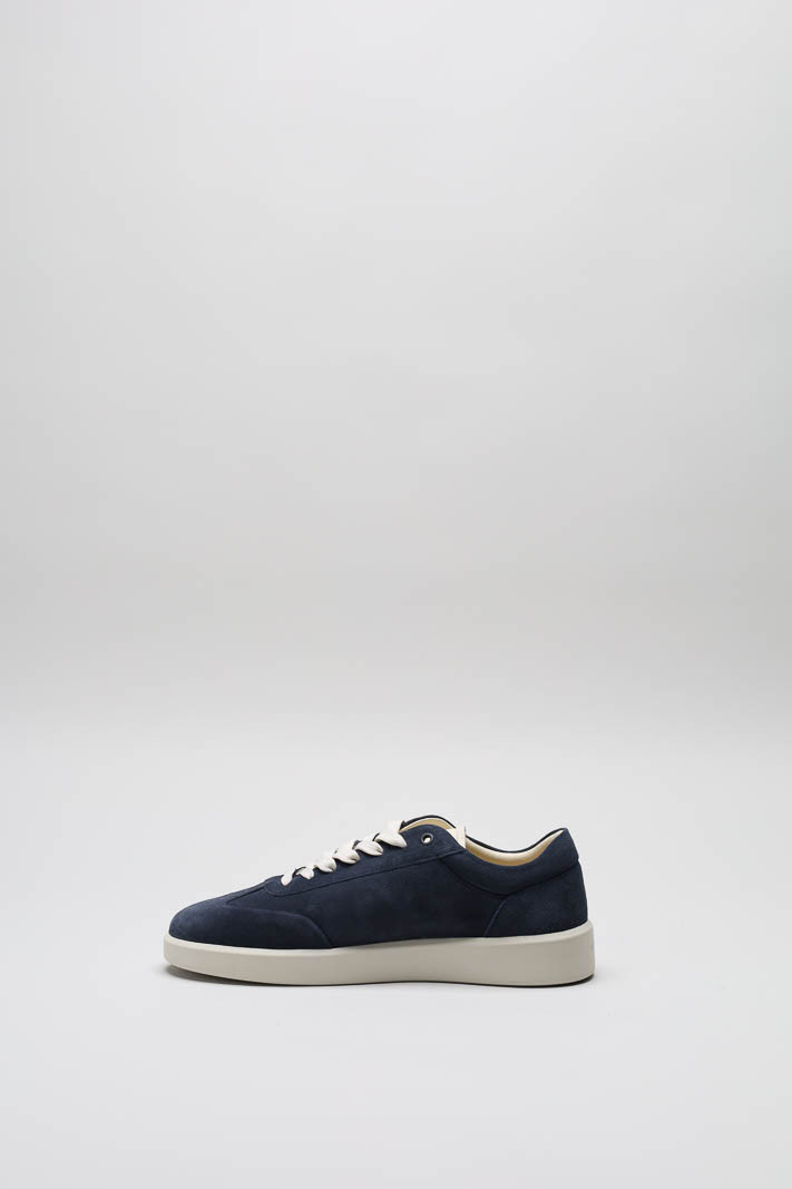 zoom in on Donkerblauw Sneaker image Donkerblauw Sneaker image