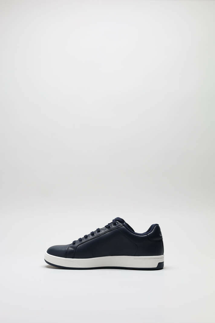 zoom in on Donkerblauw Sneaker image Donkerblauw Sneaker image