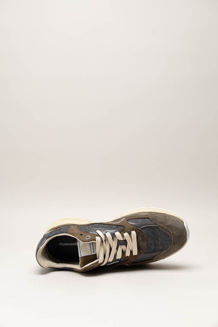 Bruin Sneaker image