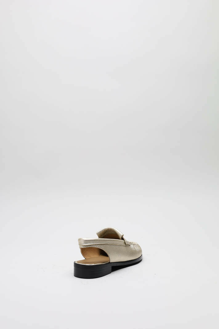 zoom in on Goud Mocassin image Goud Mocassin image