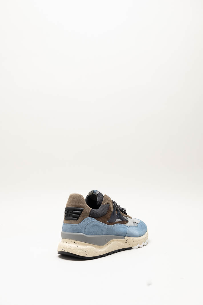 zoom in on Lichtblauw Sneaker image Lichtblauw Sneaker image