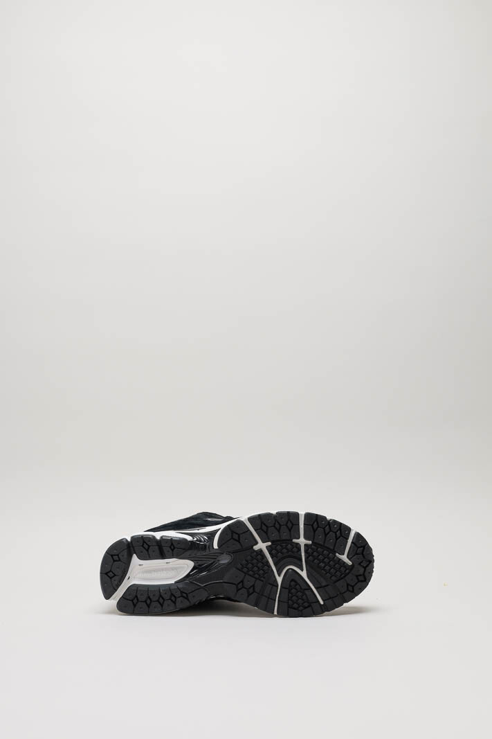 zoom in on Zwart Sneaker image Zwart Sneaker image