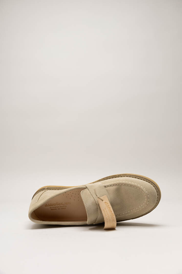 Beige Mocassin image