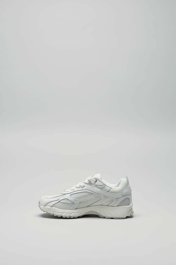 zoom in on Wit Sneaker image Wit Sneaker image