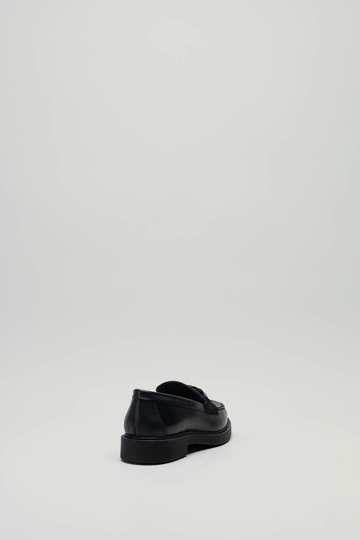 zoom in on Zwart Mocassin image Zwart Mocassin image