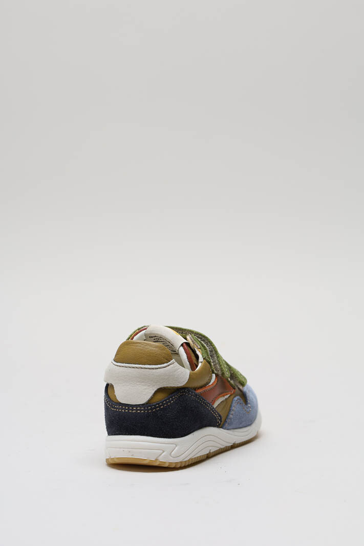 zoom in on Kaki Velcro schoen image Kaki Velcro schoen image