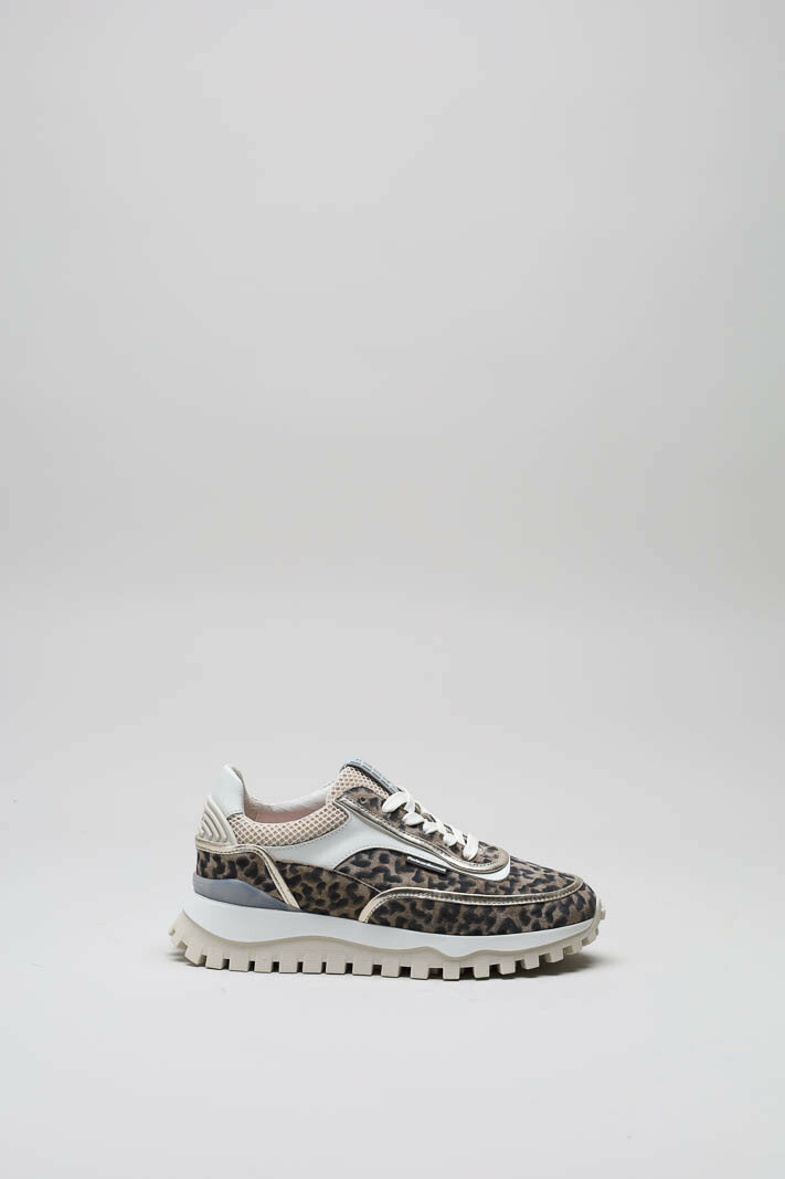 Beige Sneaker
