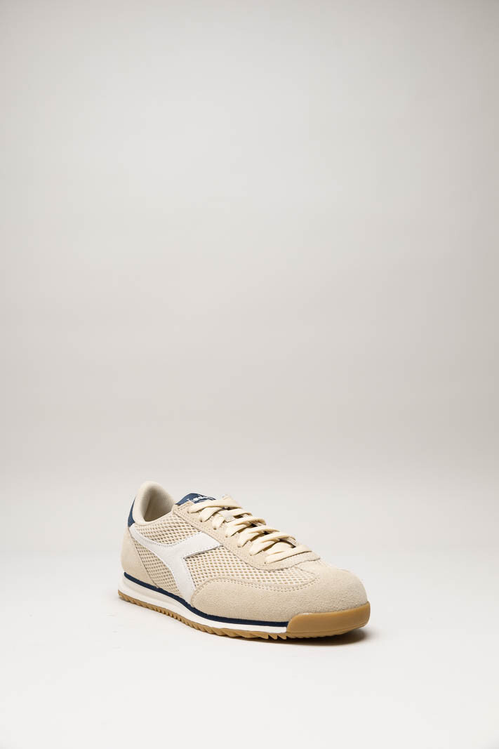 Beige Sneaker