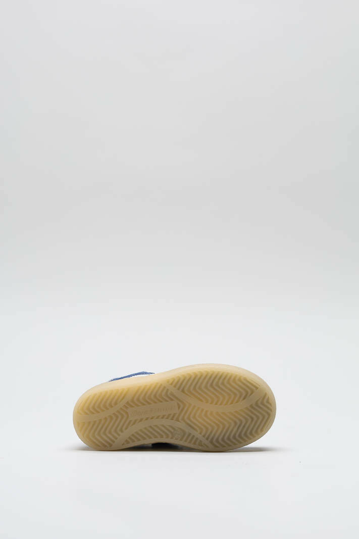 zoom in on Blauw Sneaker image Blauw Sneaker image