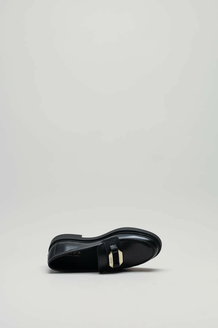 zoom in on Zwart Mocassin image Zwart Mocassin image