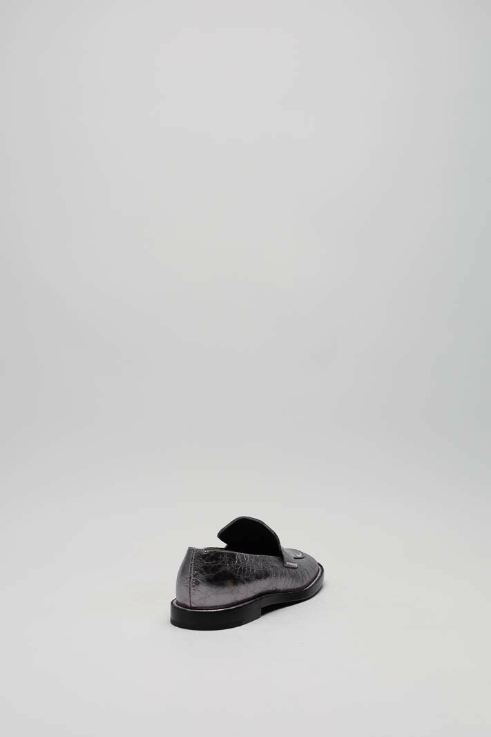 zoom in on Zilver Mocassin image Zilver Mocassin image