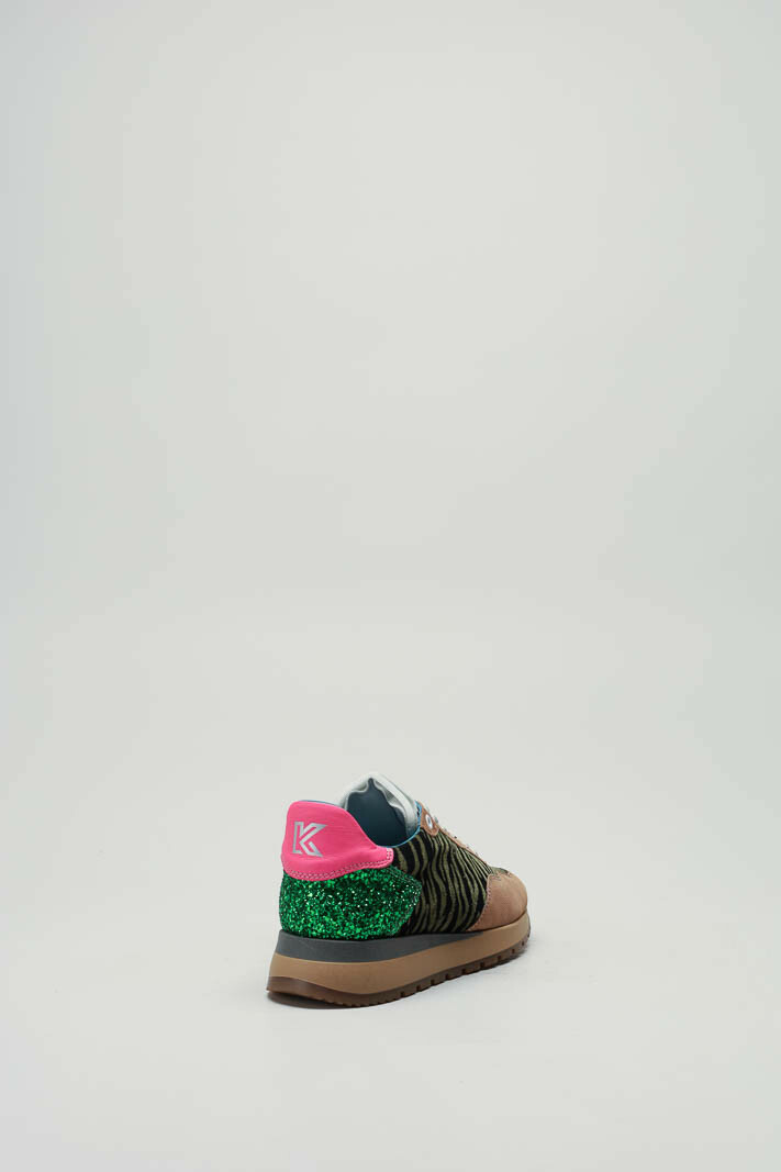 zoom in on Groen Sneaker image Groen Sneaker image
