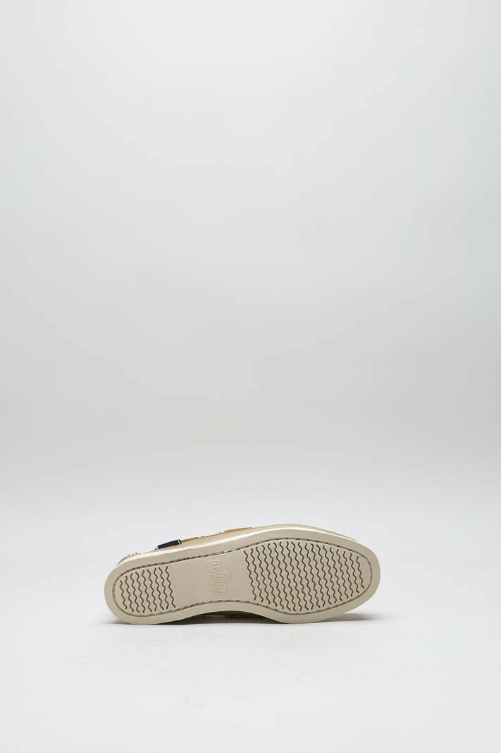 zoom in on Goud Bootschoen image Goud Bootschoen image