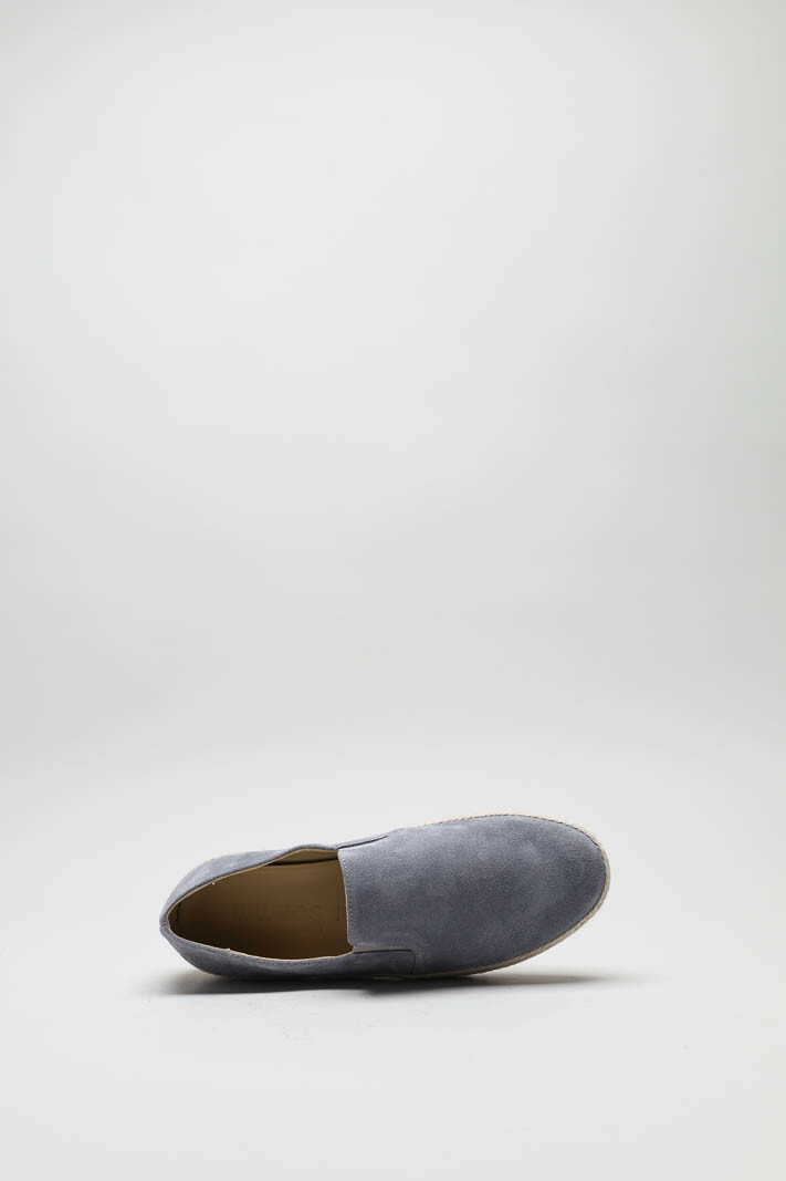 zoom in on Lichtblauw Mocassin image Lichtblauw Mocassin image