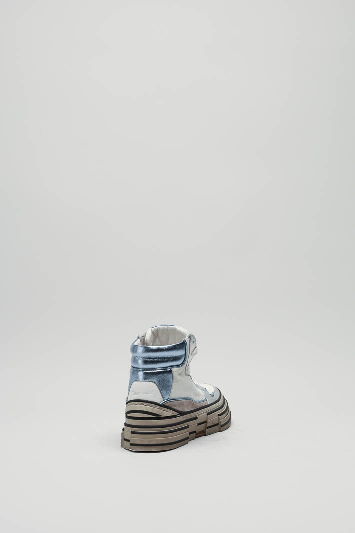 zoom in on Wit Sneaker image Wit Sneaker image