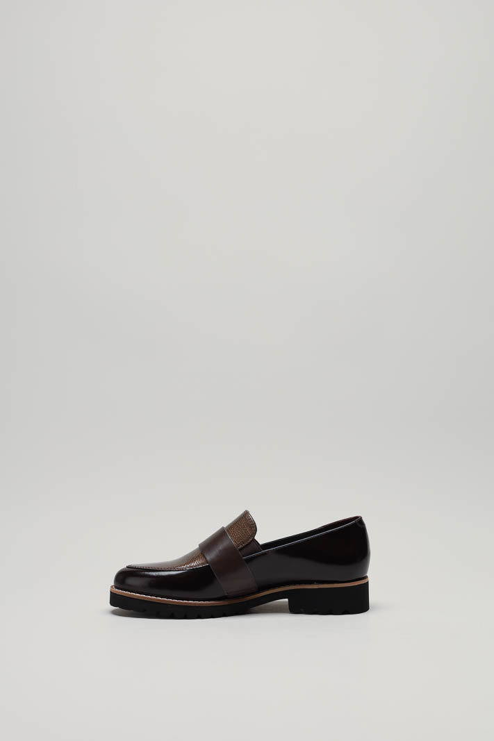 zoom in on Donkerbruin Mocassin image Donkerbruin Mocassin image