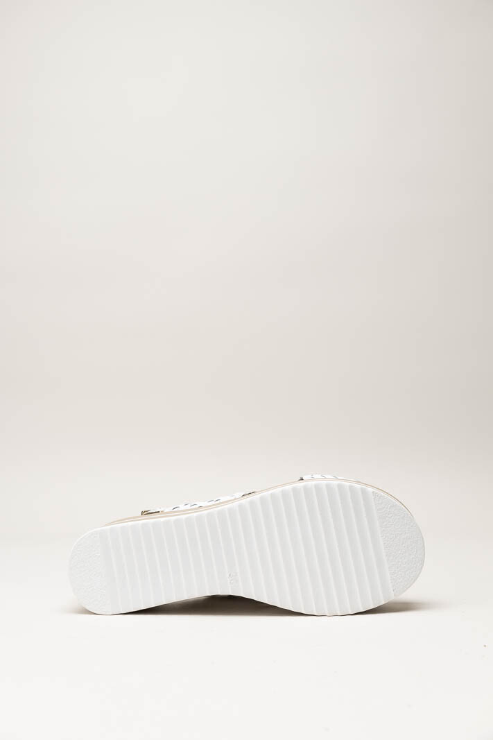 Wit Sandaal sleehak image