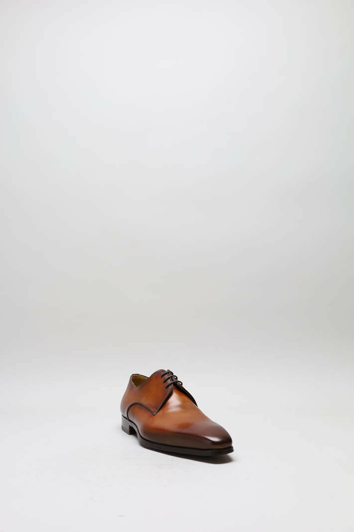 zoom in on Cognac Veterschoen image Cognac Veterschoen image