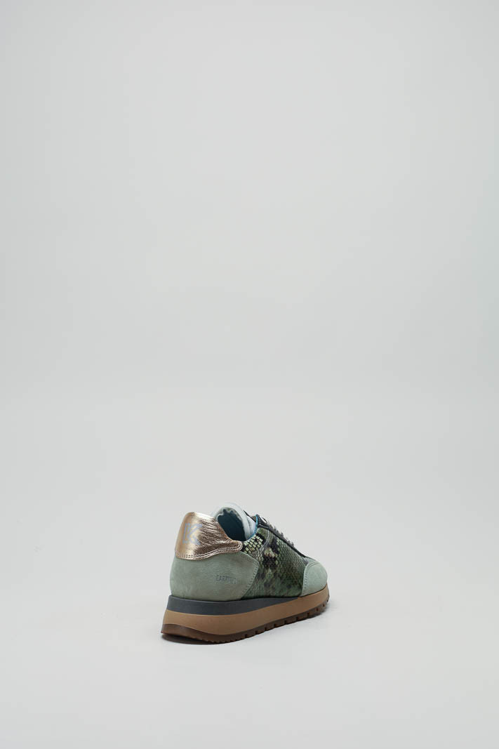 zoom in on Lichtgroen Sneaker image Lichtgroen Sneaker image