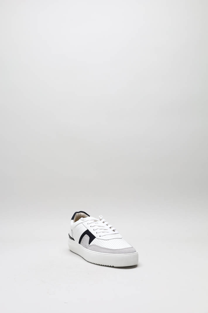 zoom in on Wit Sneaker image Wit Sneaker image
