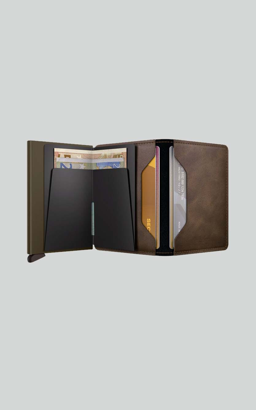 Bruin Kaarthouder image