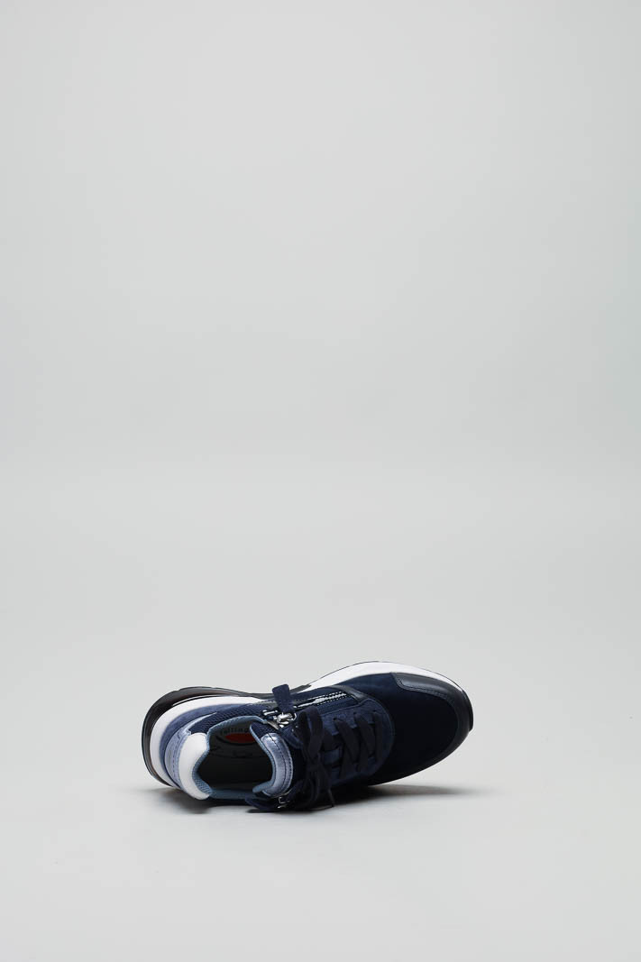 zoom in on Donkerblauw Sneaker image Donkerblauw Sneaker image