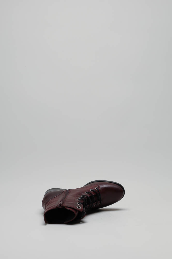 zoom in on Bordeaux Enkellaars hak image Bordeaux Enkellaars hak image