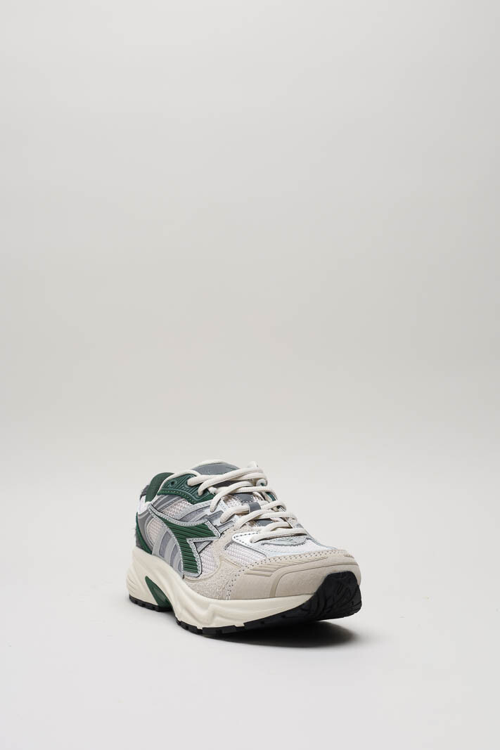 Beige Sneaker