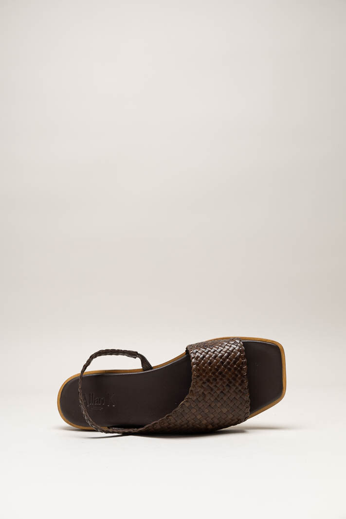 Donkerbruin Sandaal plat image