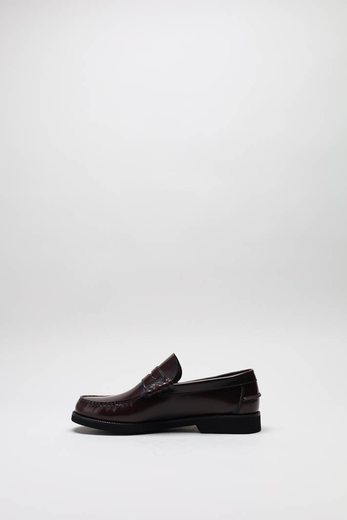 zoom in on Bordeaux Mocassin image Bordeaux Mocassin image